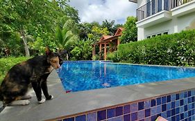 Anan Boutique Bungalows With Private Kitchen